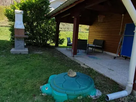 Chalet Chez Séverine à Ventron, baby-foot et terrain de jeux : photo 17