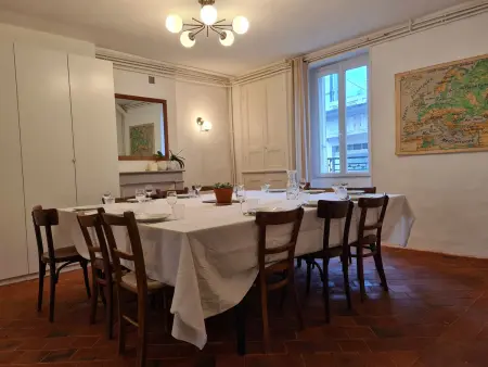 Location gite à Saint Marcel, Maison de ville conviviale avec jardin proche dArgenton-sur-Creuse