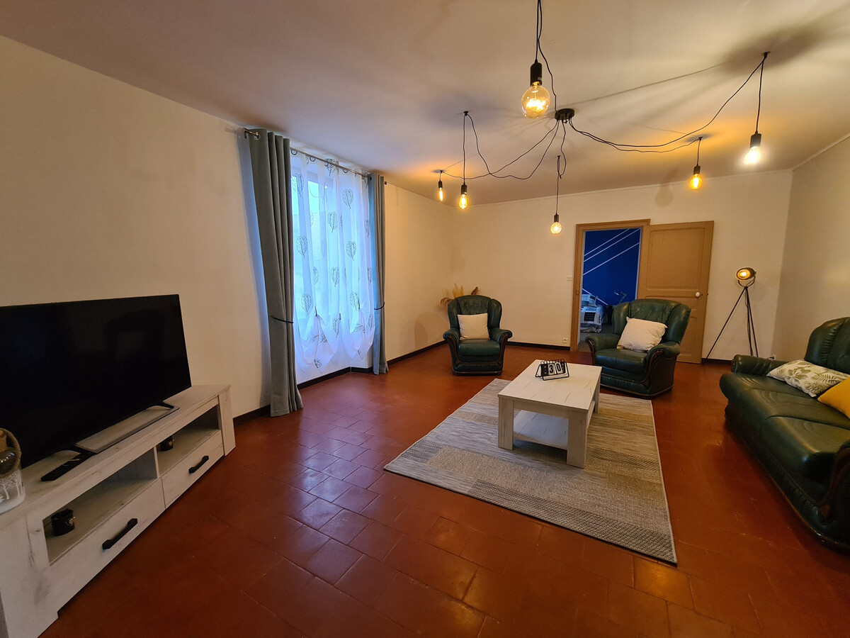 Gîte 5 personnes avec jardin clos et jacuzzi à La Berthenoux - Photo 2