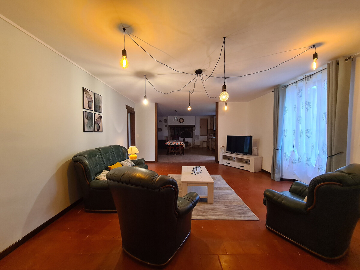 Gîte 5 personnes avec jardin clos et jacuzzi à La Berthenoux - Photo 15