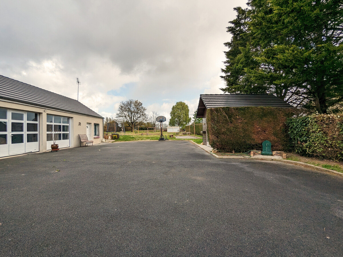 Gîte Berry 12 pers. : piscine chauffée et terrains de sport - Photo 9
