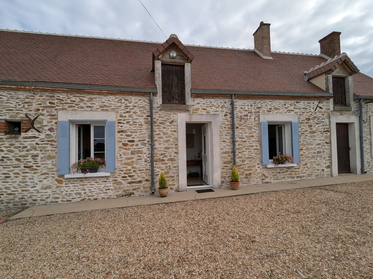 Fermette restaurée Sologne avec table ping-pong et parking sécurisé - Photo 9