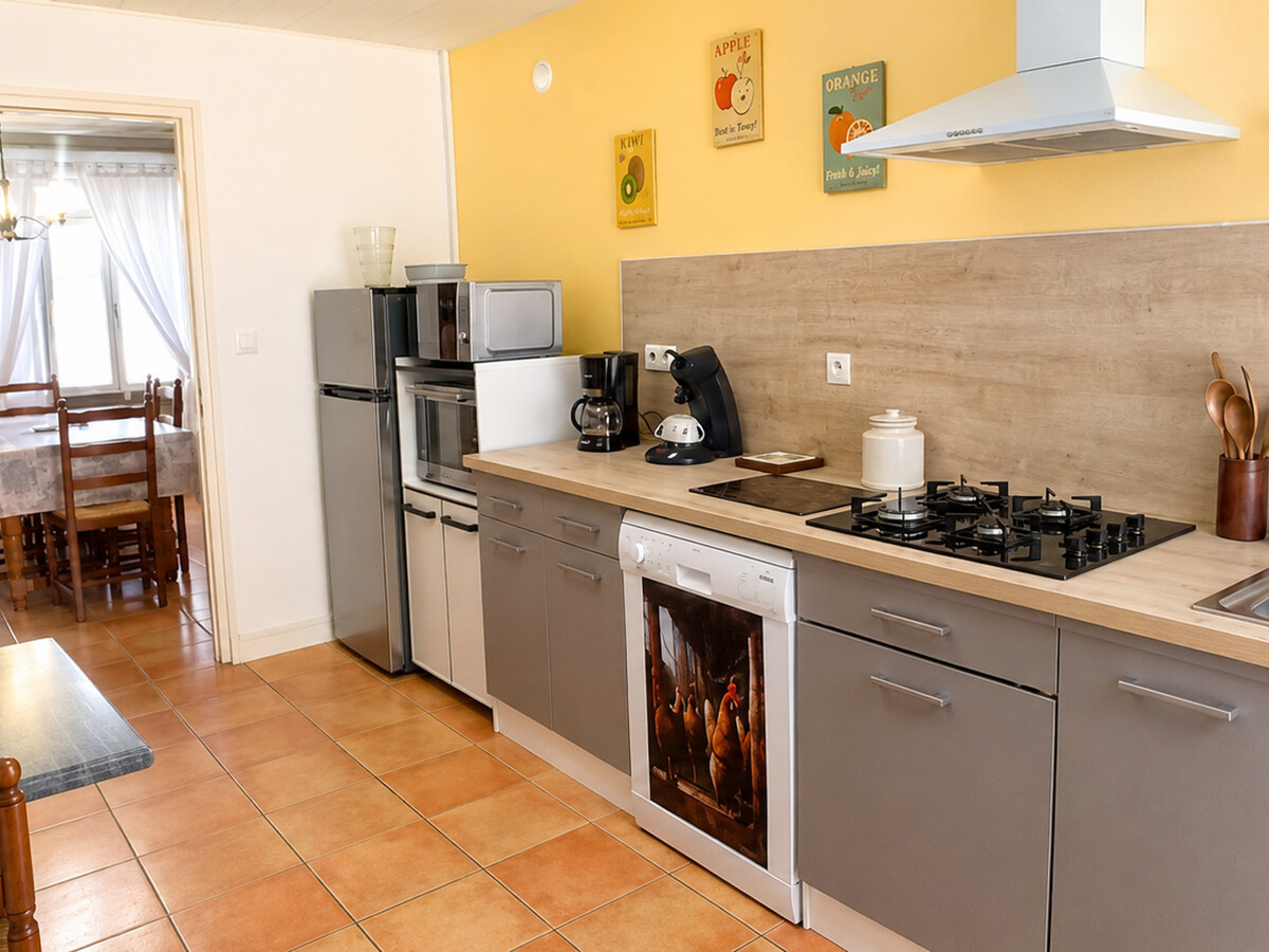 Le Bénédictin, gîte médiéval 6 pers. à Saint-Benoît-du-Sault - Photo 9