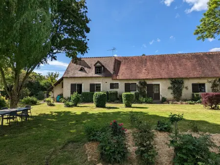 Location gite à Neuvy Saint Sépulchre, Maison de campagne avec jardin et parking près de Neuvy-Saint-Sépulchre