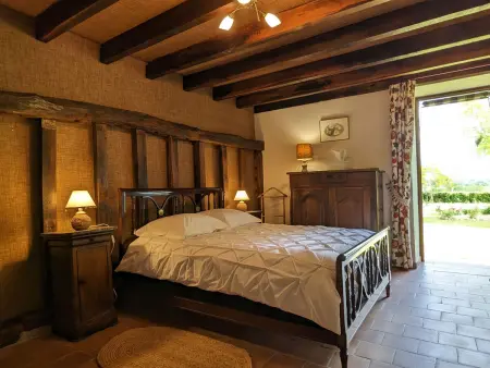 Gîte 6 personnes en Berry avec jardin arboré et parking - Photo 2