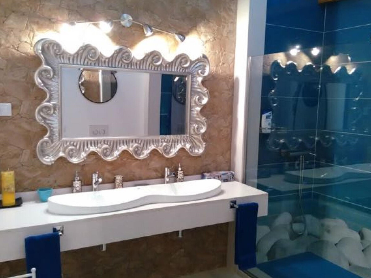 Maison neuve avec piscine privée chauffée à La Oliva - Photo 8