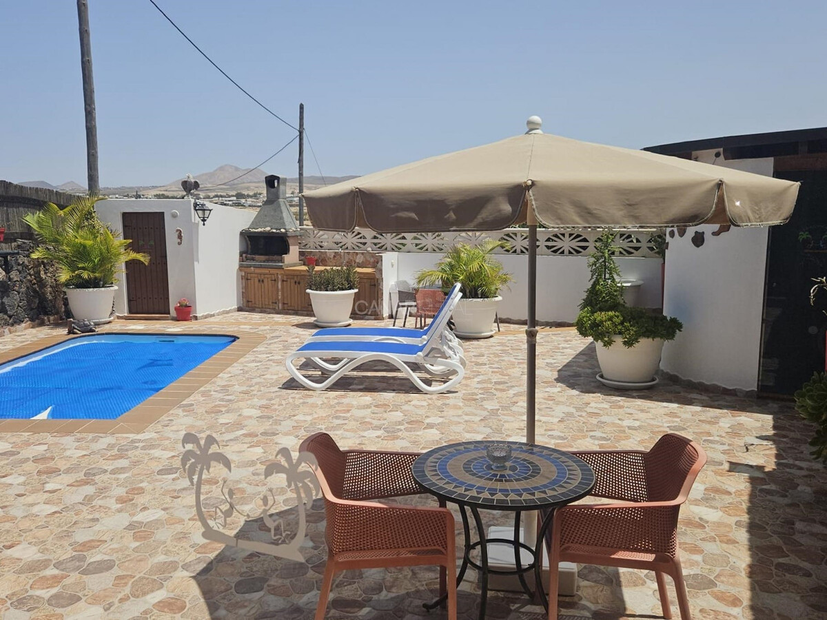 Maison neuve avec piscine privée chauffée à La Oliva - Photo 15