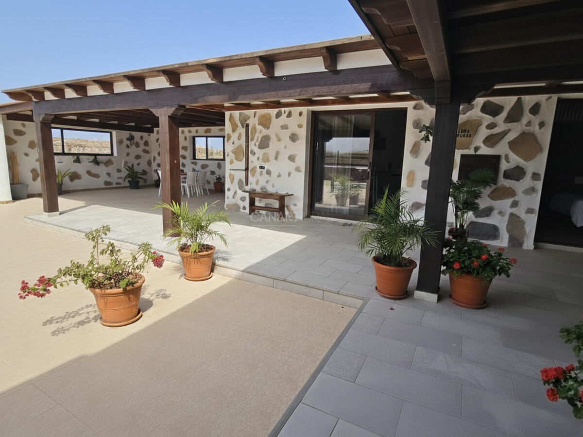 Maison Indira à Lajares : piscine privée et terrasse panoramique - Photo 5