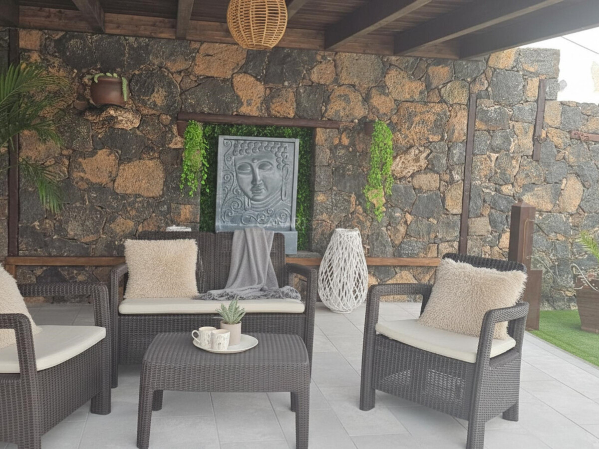 Maison Indira à Lajares : piscine privée et terrasse panoramique - Photo 13
