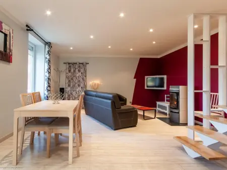 Location gite à Soing Cubry Charentenay, Maison rénovée en bord de Saône, pêche et détente