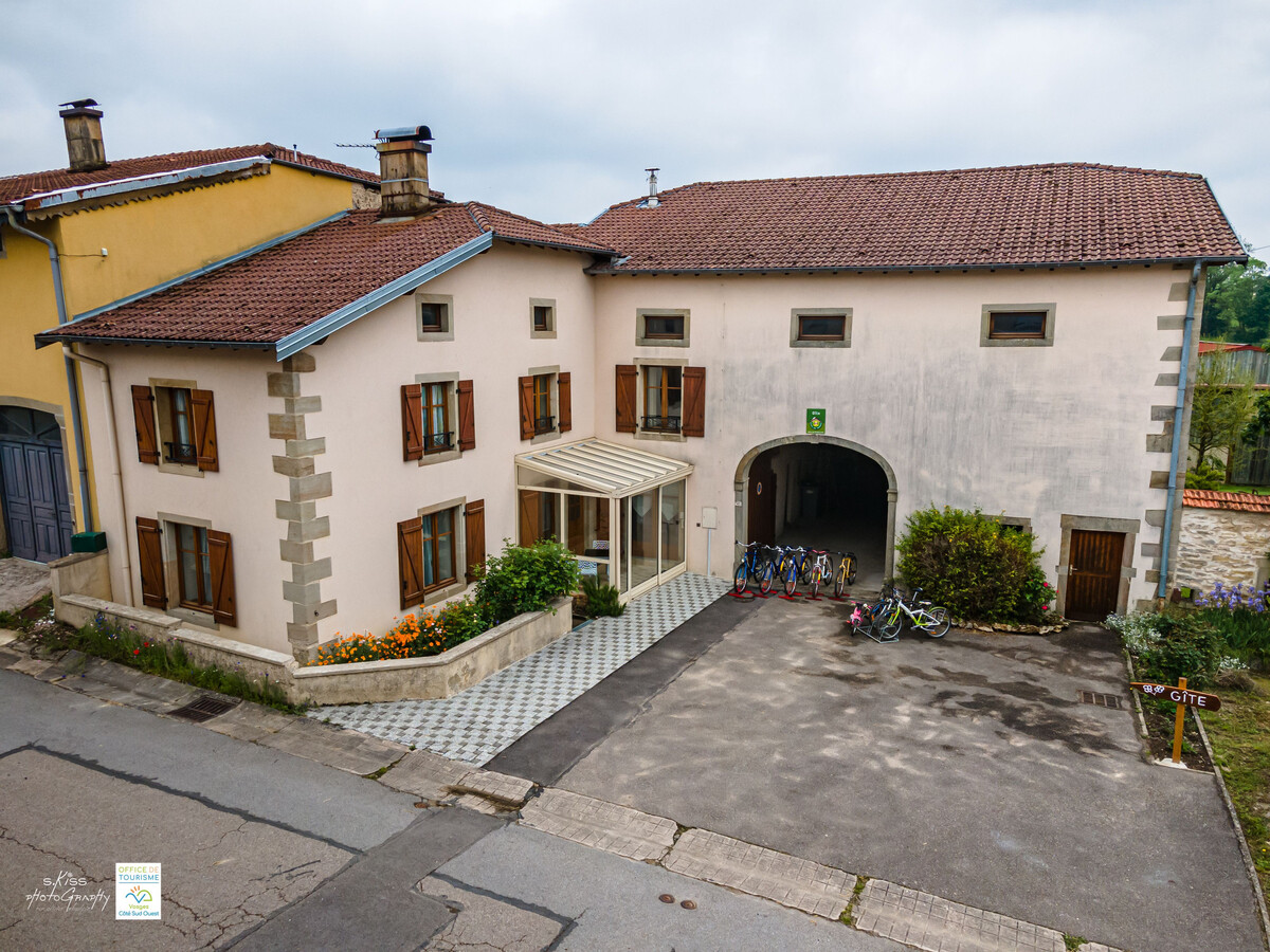 Gîte ferme vosgienne avec cheminée, étang et poneys - Photo 2