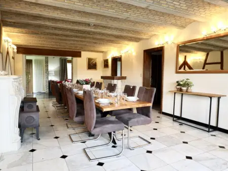 Les Charmes : maison 8 chambres, piscine chauffée, Chevron : photo 18
