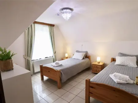 Les Charmes : maison 8 chambres, piscine chauffée, Chevron : photo 44
