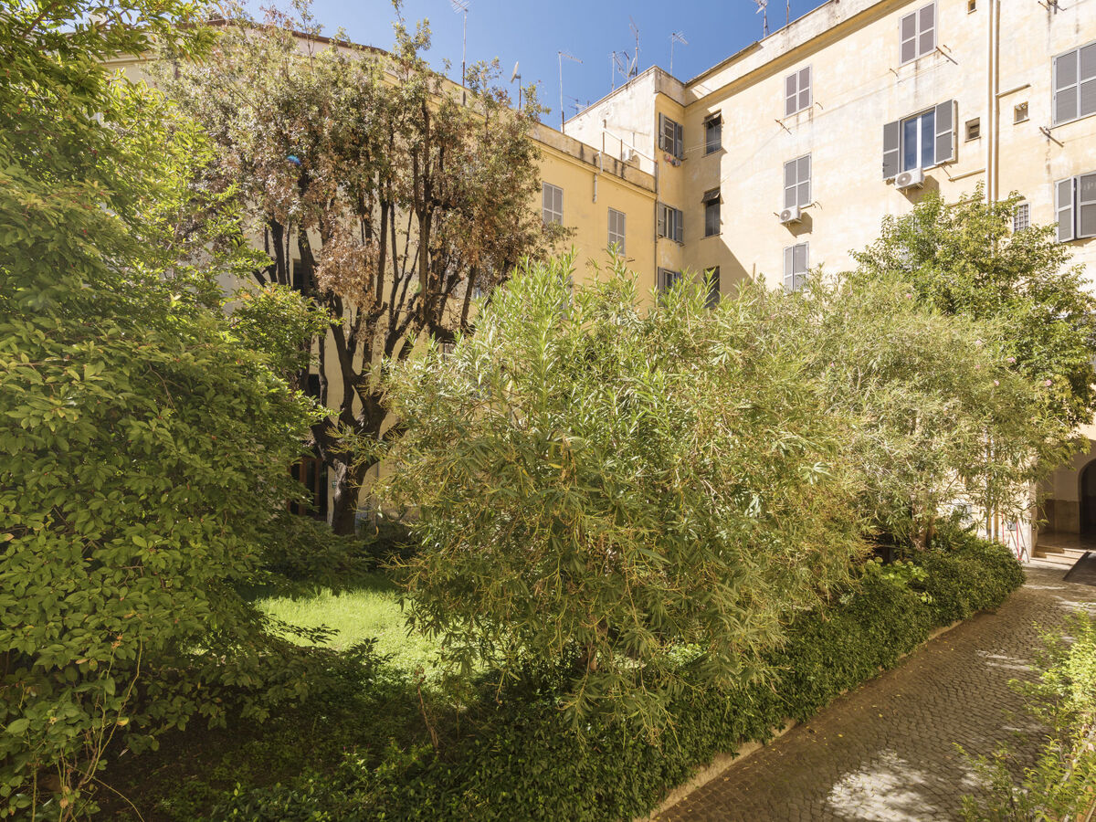 Appartement Marsicum avec jardin – San Lorenzo, Rome - Photo 16