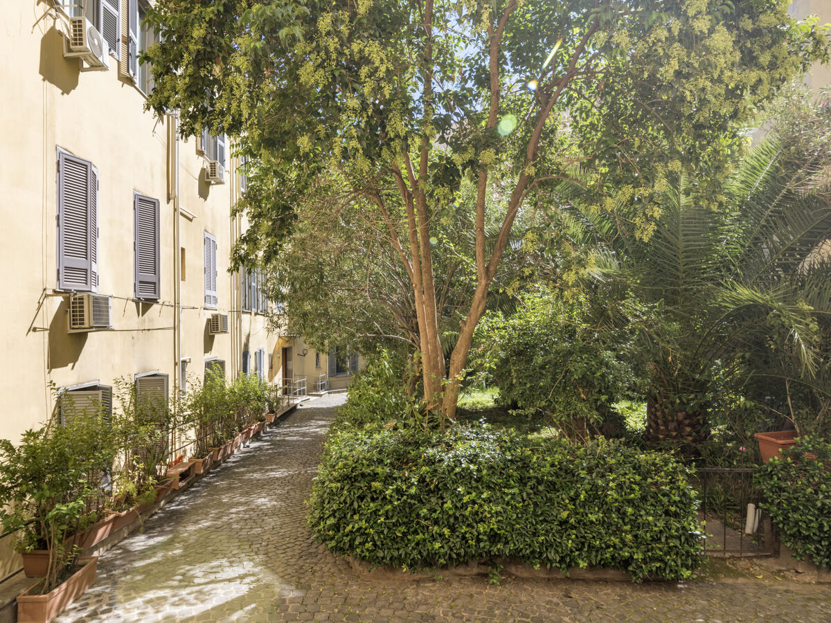 Appartement Marsicum avec jardin – San Lorenzo, Rome - Photo 18