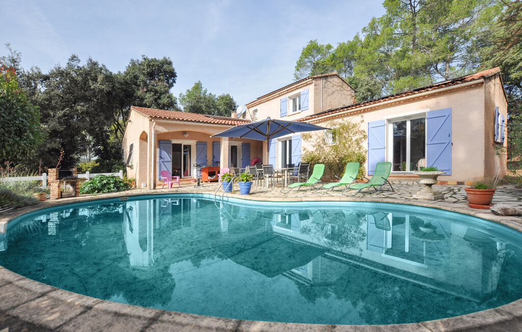 Maison provençale avec piscine privée à Besse-sur-Issole - Photo 1
