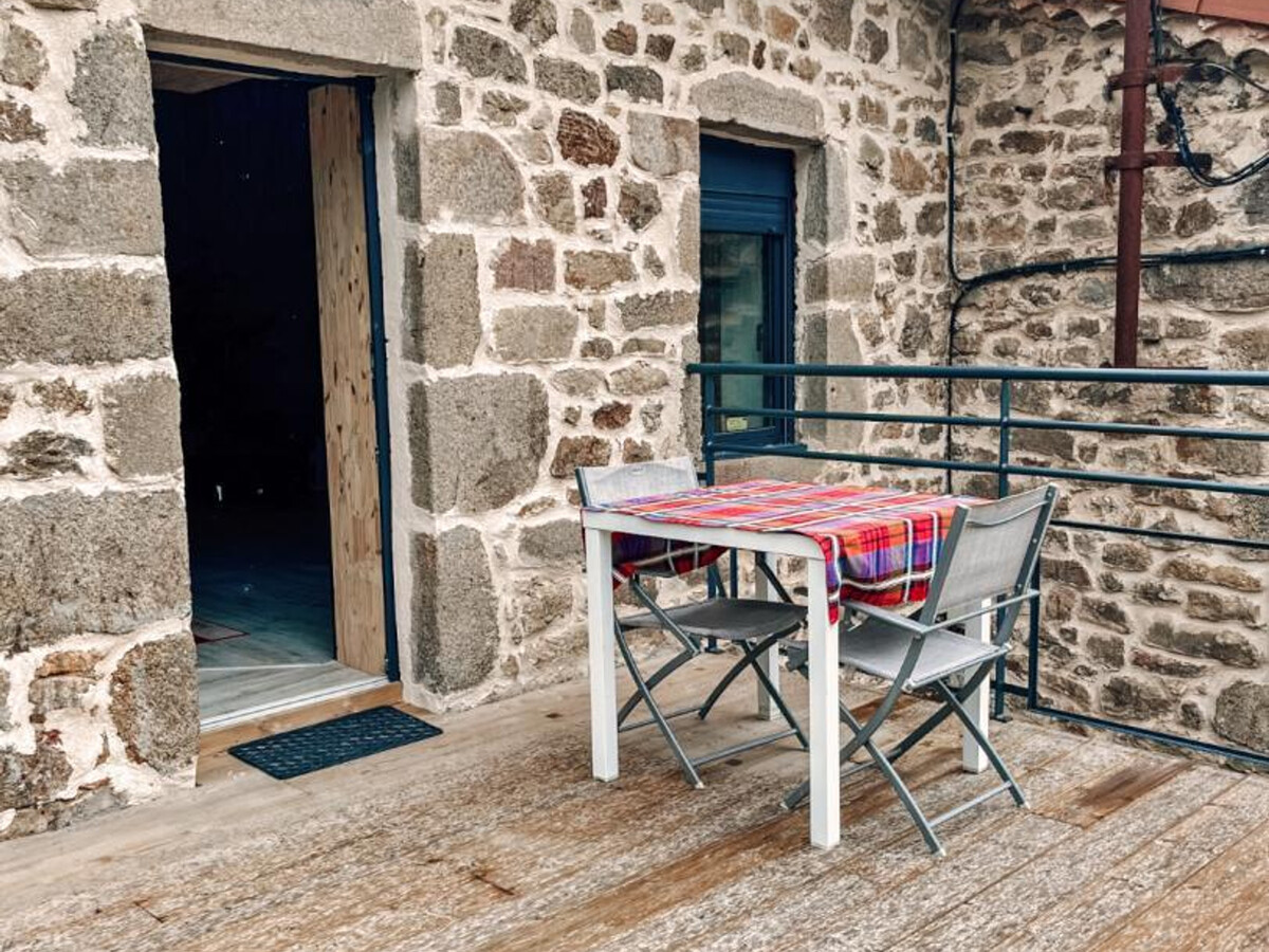 Gîte pierre 18ème siècle avec jacuzzi, vue vallée - Photo 1