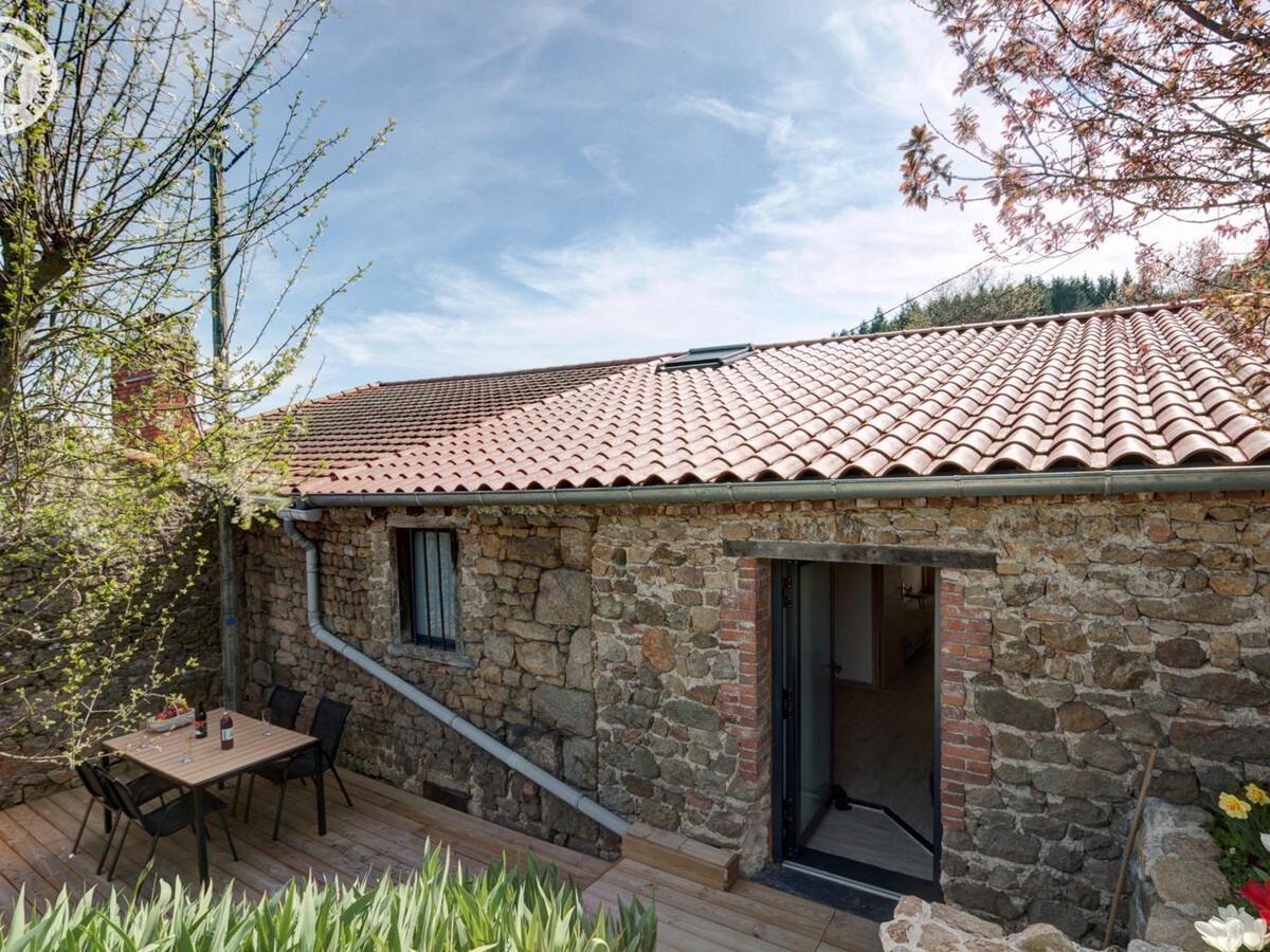 Gîte pierre 18ème siècle avec jacuzzi, vue vallée - Photo 10