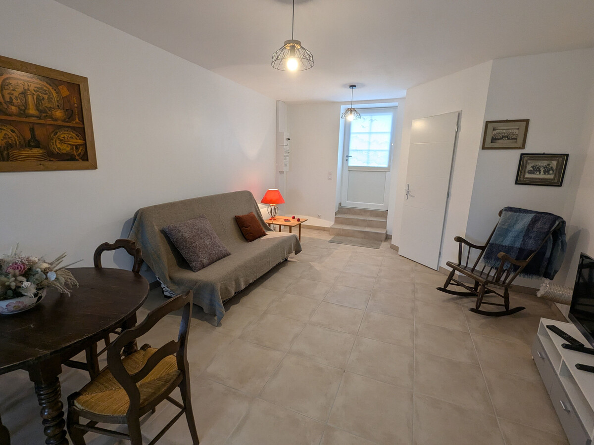 Gîte Les Ratys : longère en pierre à Chaingy - Photo 7