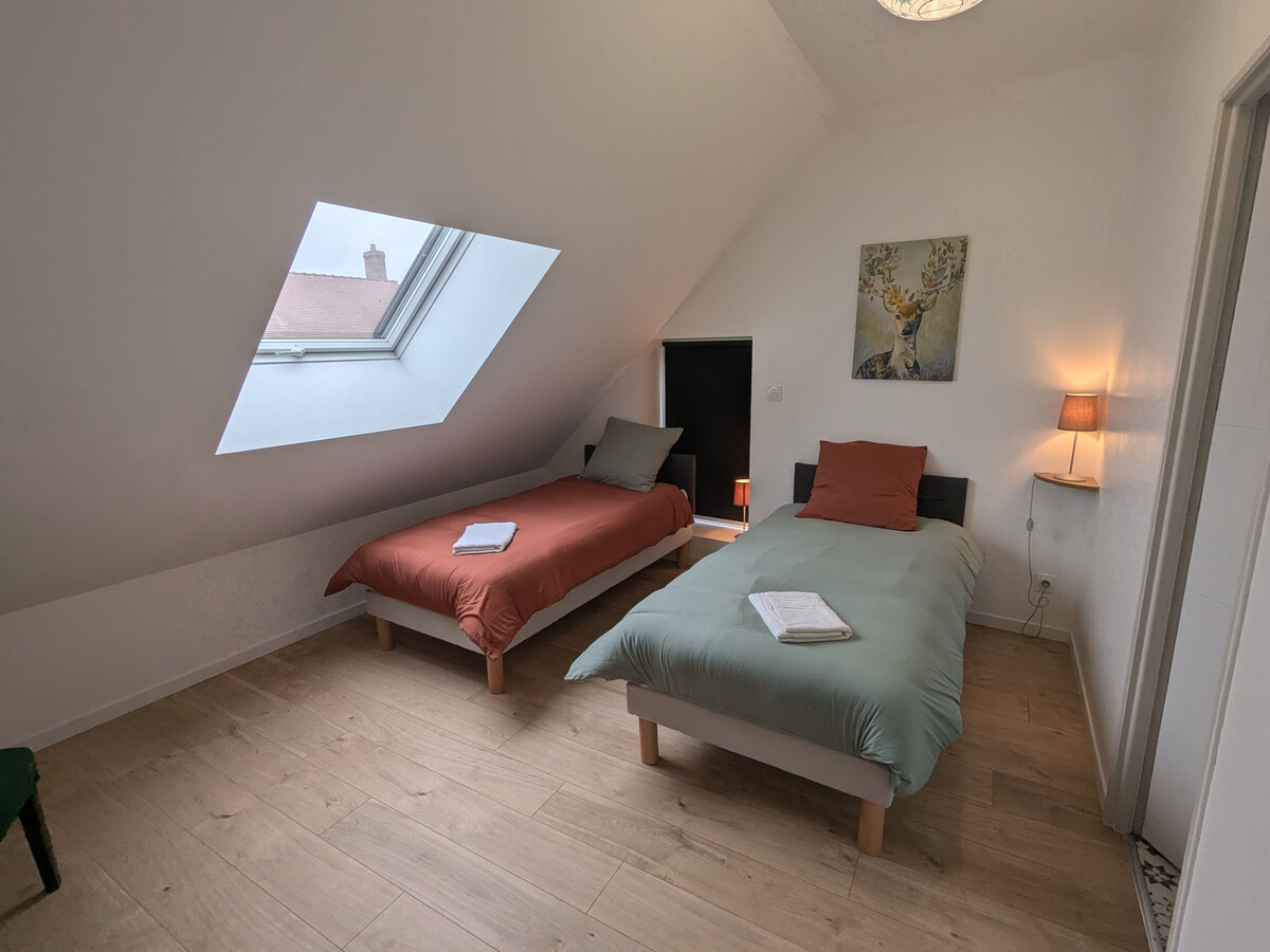 Gîte Les Ratys : longère en pierre à Chaingy - Photo 11
