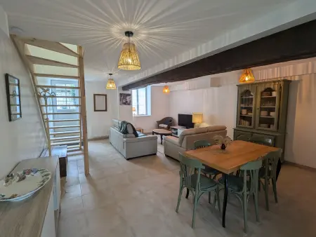 Location gite à Chaingy, Charmant gîte près dOrléans avec jardin privatif et parking