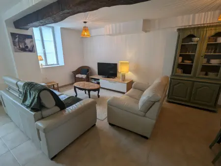 Gîte Les Ratys à Chaingy, 6 pers., parking privé : photo 8