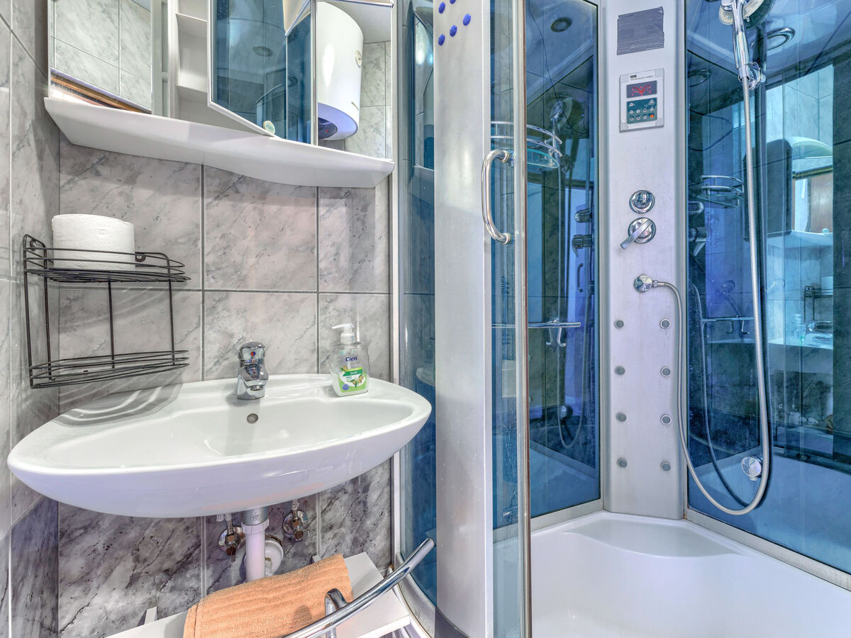 Maison Bonita avec piscine privée à Medulin - Photo 17