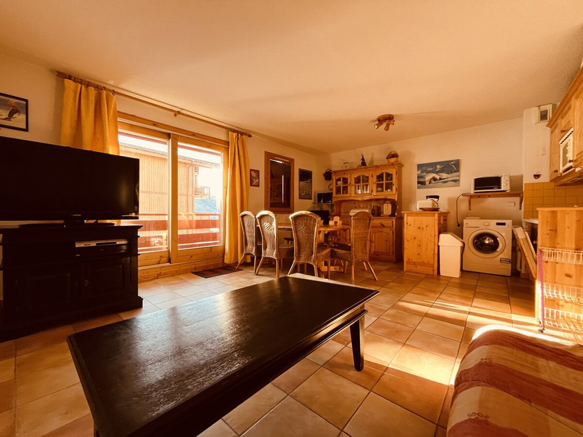 Appartement lumineux avec balcon, 2 chambres, proche des pistes - Photo 1
