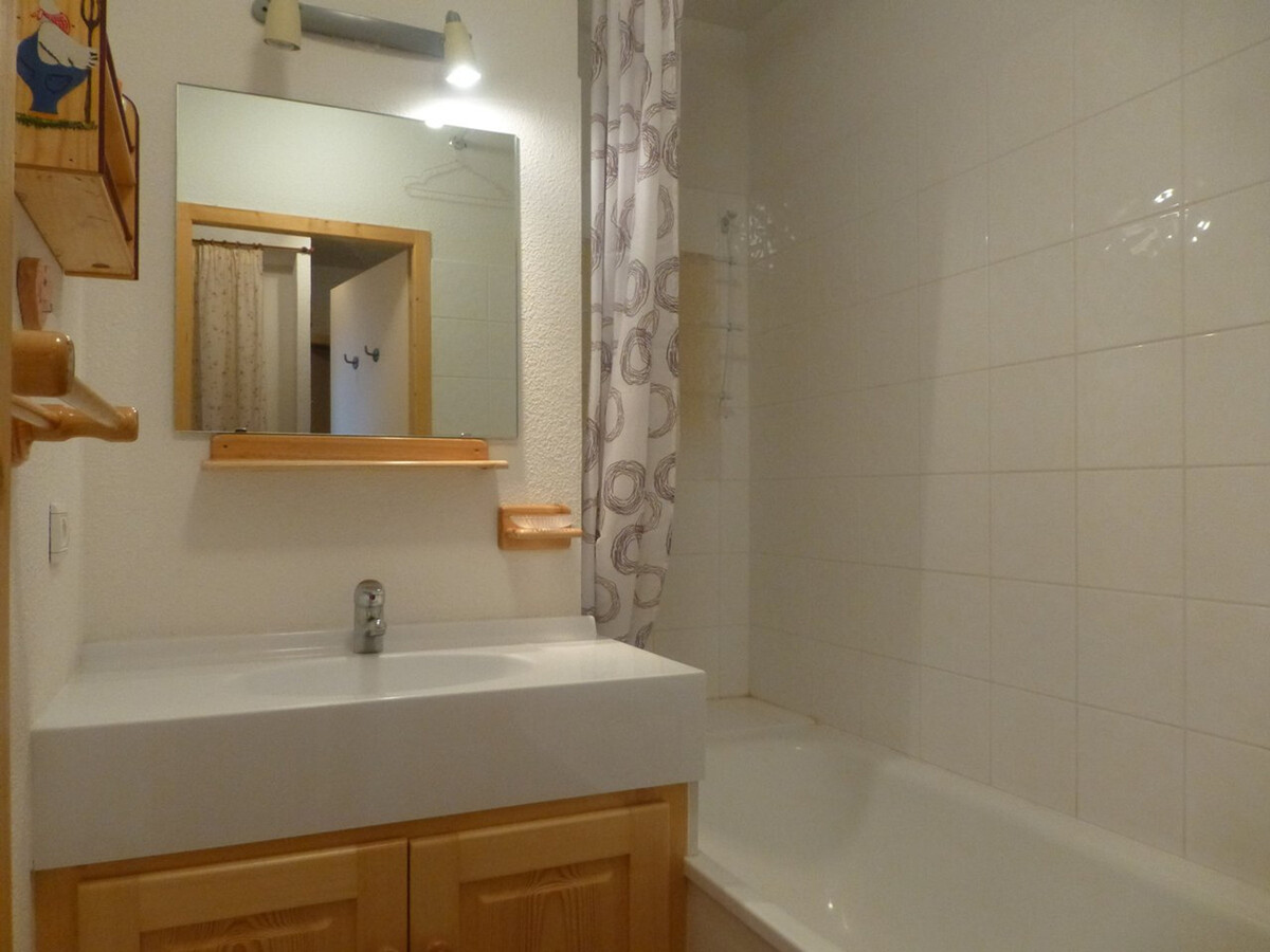 Appartement lumineux avec balcon, 2 chambres, proche des pistes - Photo 7