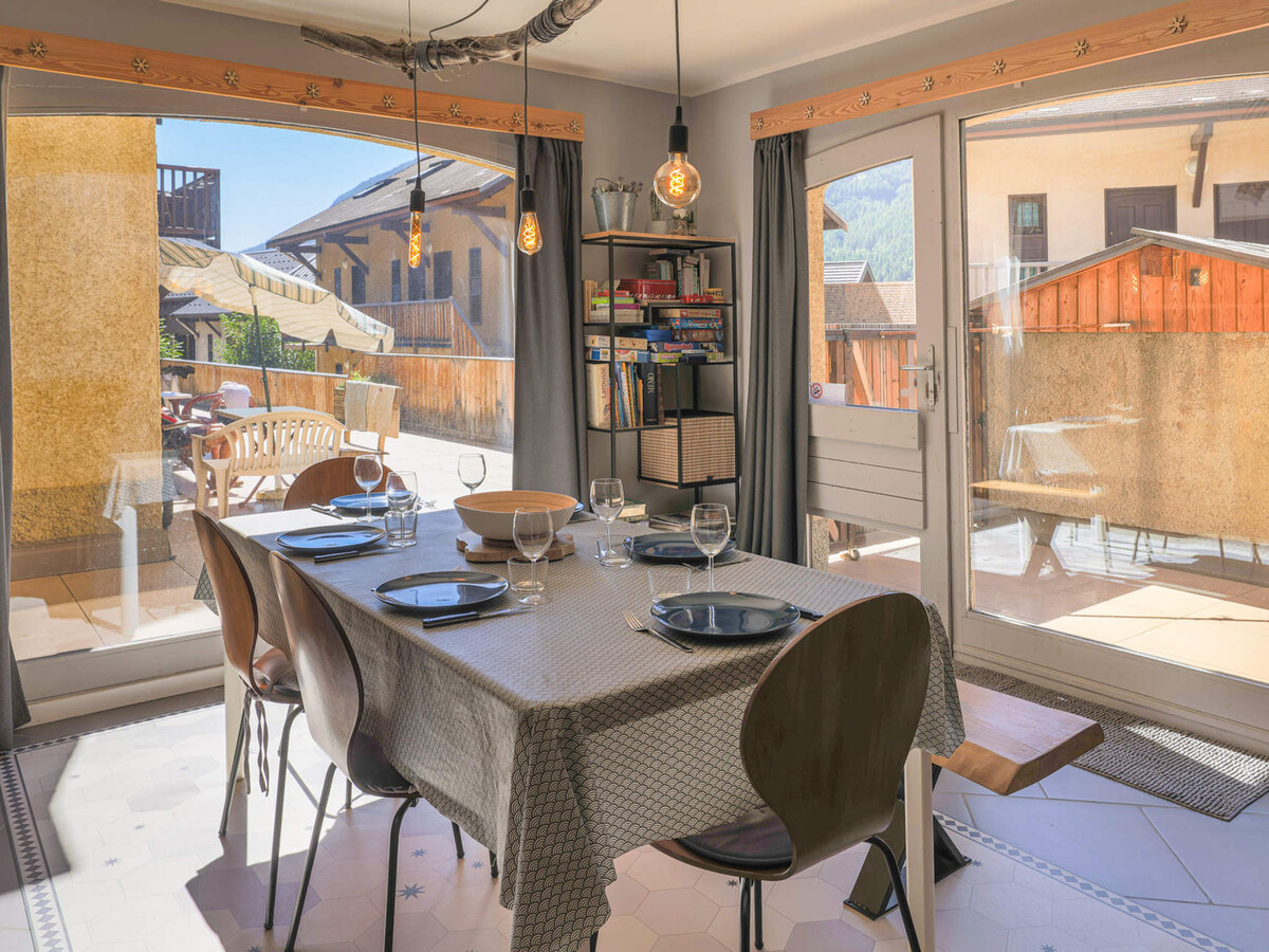 Appartement 6 personnes, terrasse ensoleillée au Monêtier - Photo 3