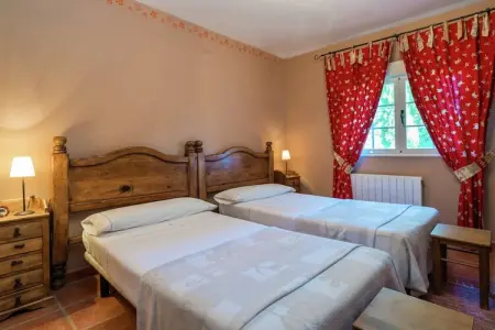 Malvarrosa, Maison de vacances à Tajo avec piscine et forêt - Photo 12