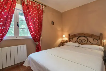 Malvarrosa, Maison de vacances à Tajo avec piscine et forêt - Photo 13