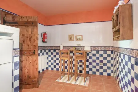 Malvarrosa, Maison de vacances à Tajo avec piscine et forêt - Photo 18