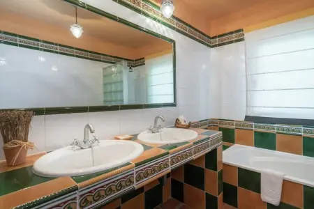 Malvarrosa, Maison de vacances à Tajo avec piscine et forêt - Photo 24