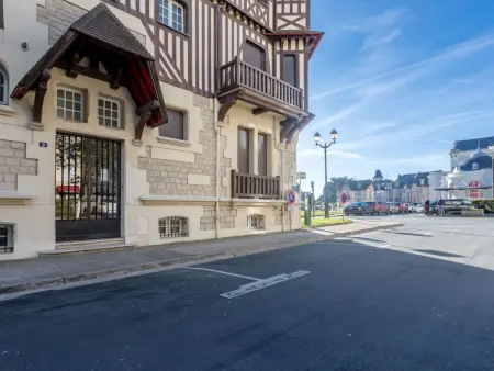 Le Normandie Home - Apt 3 pièces Cabourg, vue Casino : photo 19