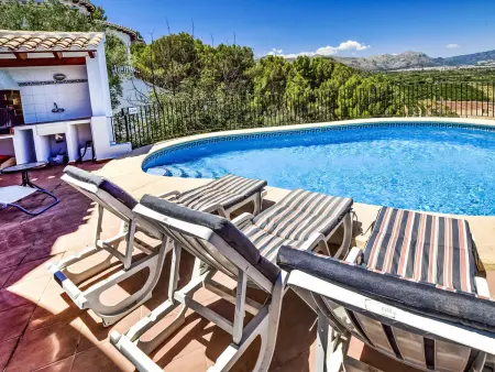 Villa Clementina à Pego : vue panoramique et piscine privée : photo 2