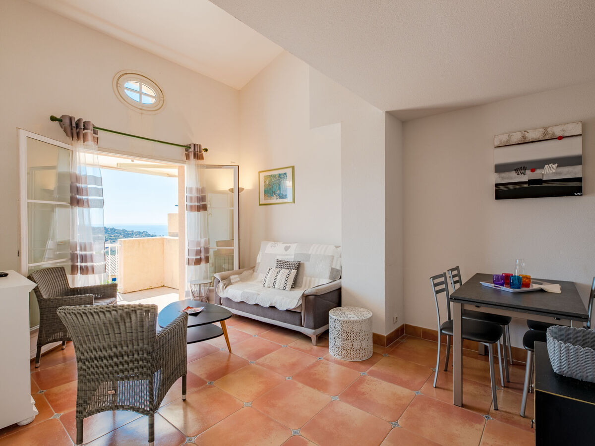 Apt 2 pièces Les Issambres, terrasse sud et vue mer - Photo 4