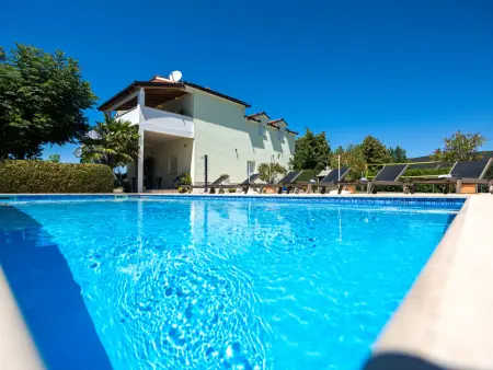 Maison Green Oasis à Imotski, piscine privée 10 pers. : photo 5