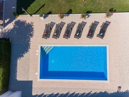 Maison Green Oasis à Imotski, piscine privée 10 pers. : photo 7