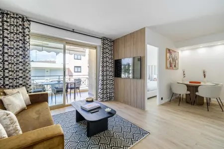 Location appartement à Cannes, Harmonie avec terrasse privée - proche Croisette