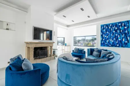 LL-95-JUAS, Villa de luxe avec piscine chauffée 6CH/12p - Cannes Juas - Photo 3