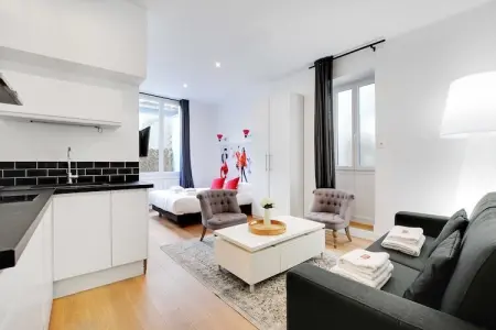 Location appartement à Paris, Charmant et calme studio - 4P - Quartier Beaubourg