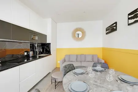 Location appartement à Paris, Charmant appartement -1BR/5P - République