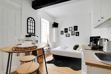 Location appartement à Paris, Studio cosy -2P- Institut Sorbonne/ Quartier Latin