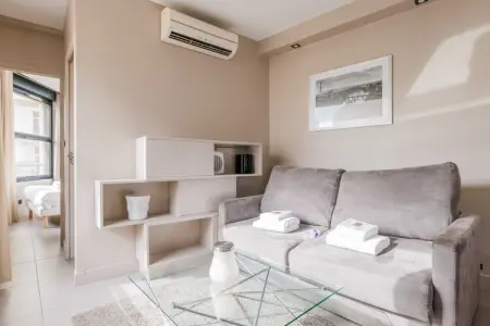 Location appartement à Paris, Magnifique appartement - 2 pièces/4 pièces - Saint-Lazare
