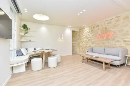 Location appartement à Paris, Appartement spacieux -3BR/8P- Moulin Rouge