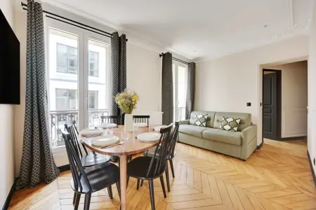 Location appartement à Paris, Appt de charme - 2CH/6P - Ternes/Arc de Triomphe