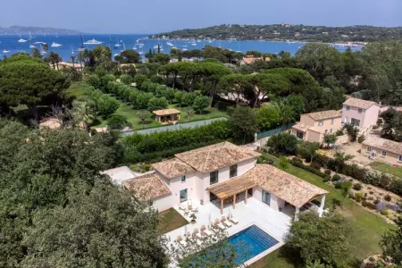 Location appartement à Saint Tropez, Luxueuse Villa face à la Baie des Canebiers