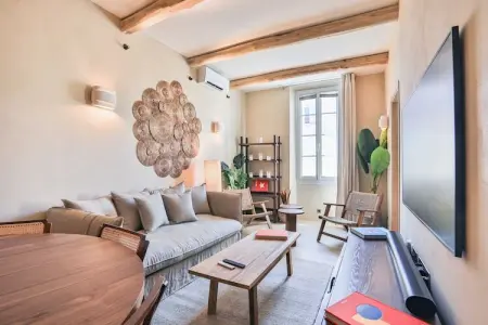 Location appartement à Saint Tropez, Magnifique appt - 2BR/6P - Coeur de Saint-Tropez