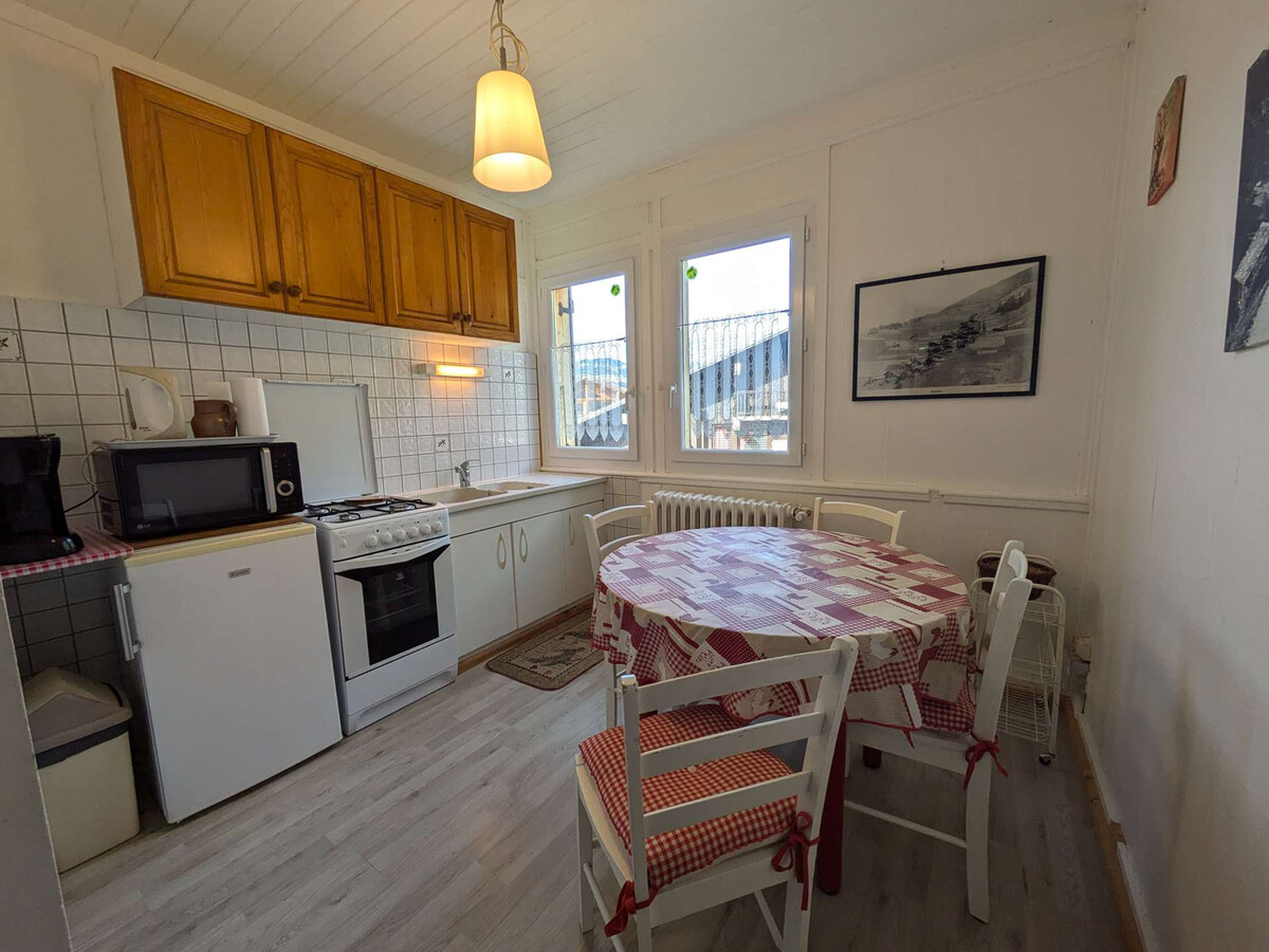 Chalet 68m² cœur de village, 50m des pistes - Photo 2